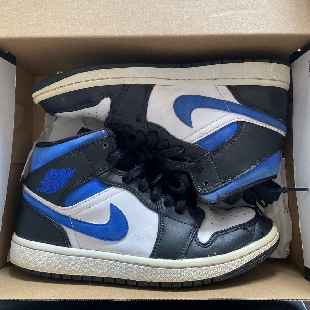 Air Jordan 1 Mid